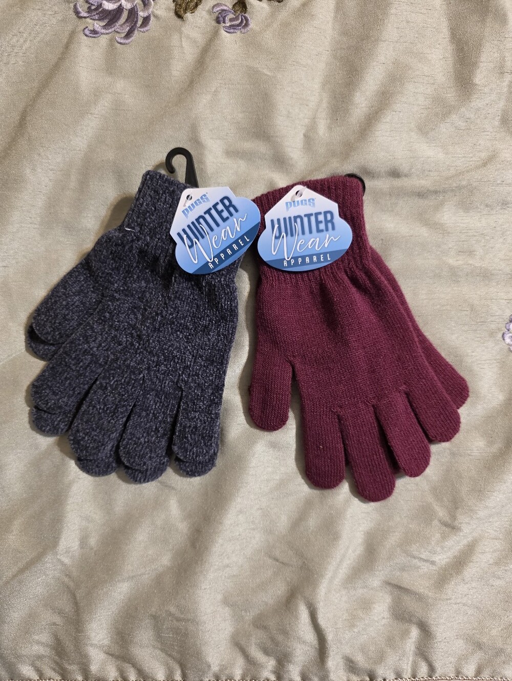 NWT Pugs Winter Wear Chenille Gloves - Gray and Burgundy